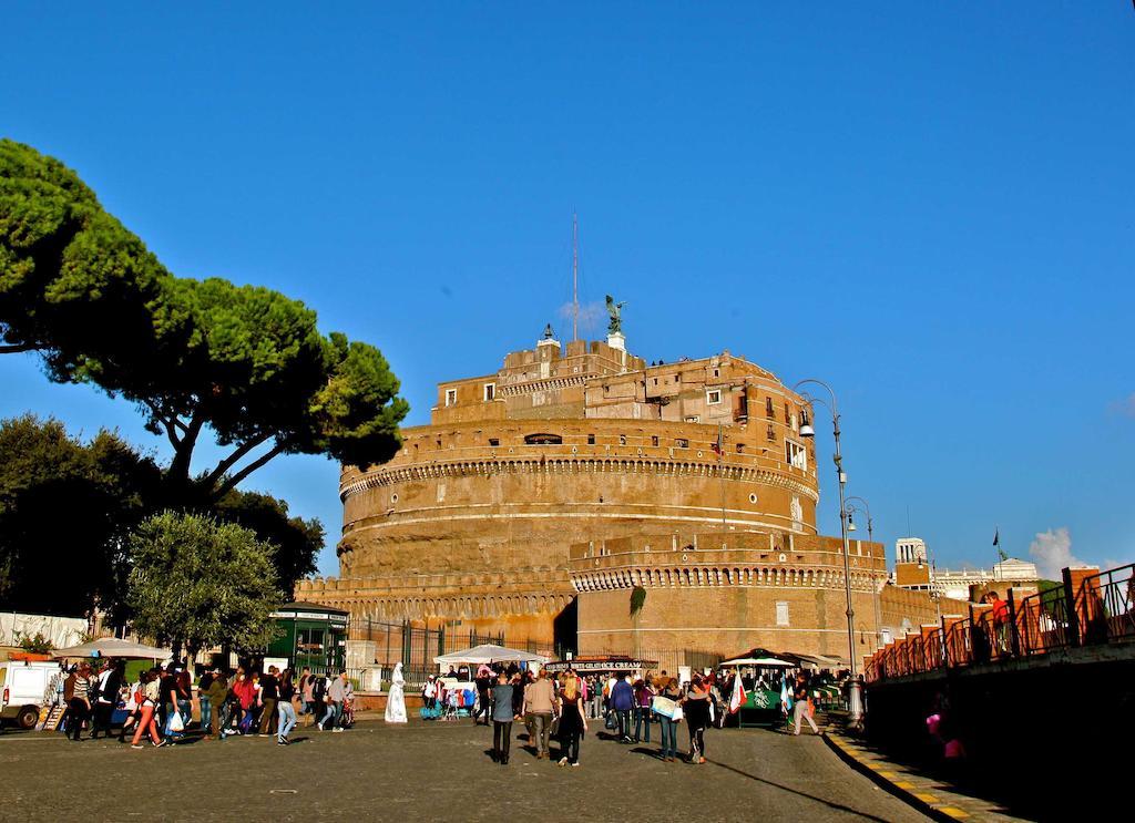 Giulio Cesare Imperatore Рим Екстериор снимка